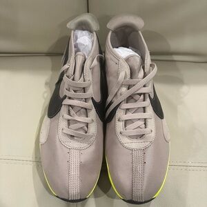 Nike men’s gray, with black and neon sneaker Size 14 New in Box